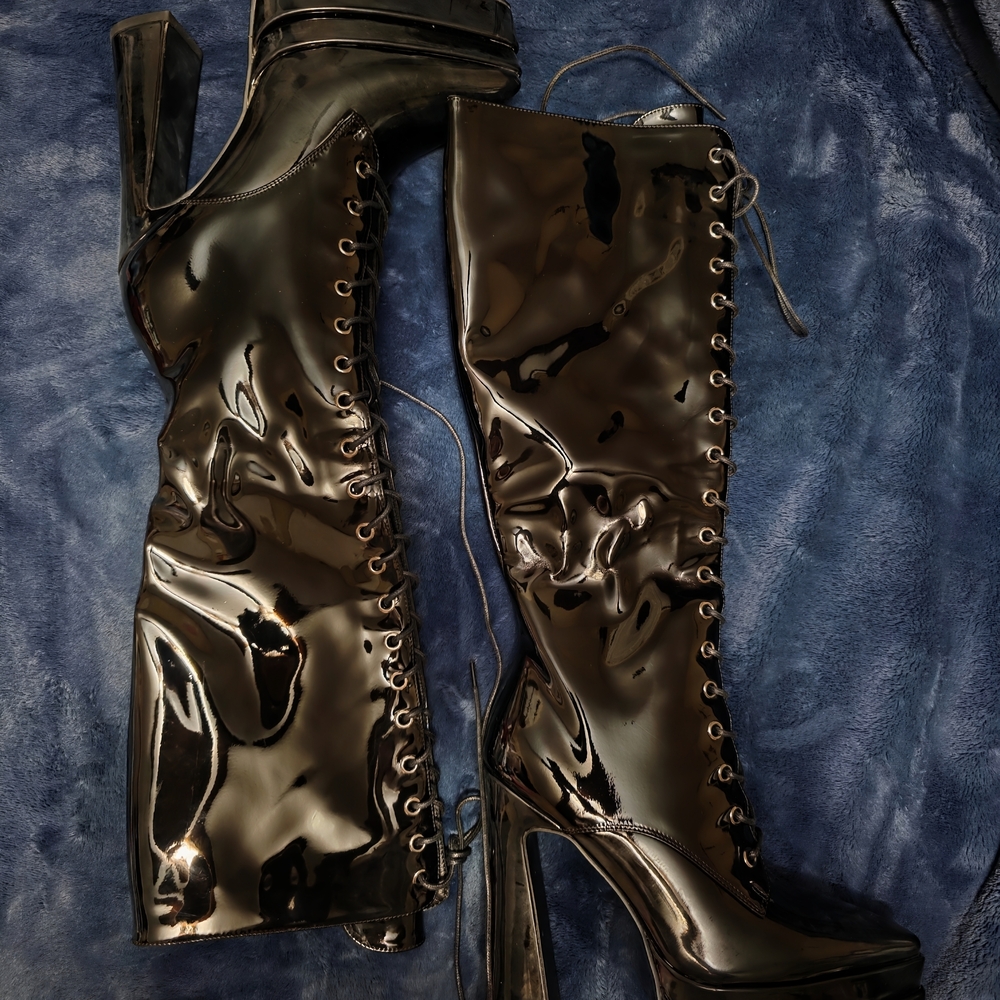 Glossy Black Lace-Up Heeled Boots